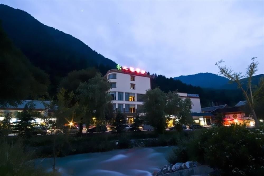An E Courtyard Hotel Jiu Zhai Gou Branch Jiuzhaigou Εξωτερικό φωτογραφία